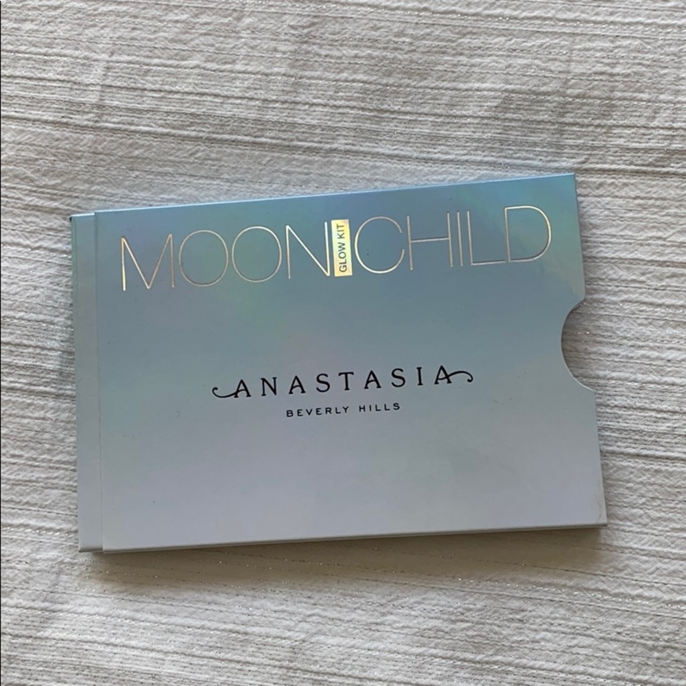 NWT Anastasia Moon Child Highlighter Palette